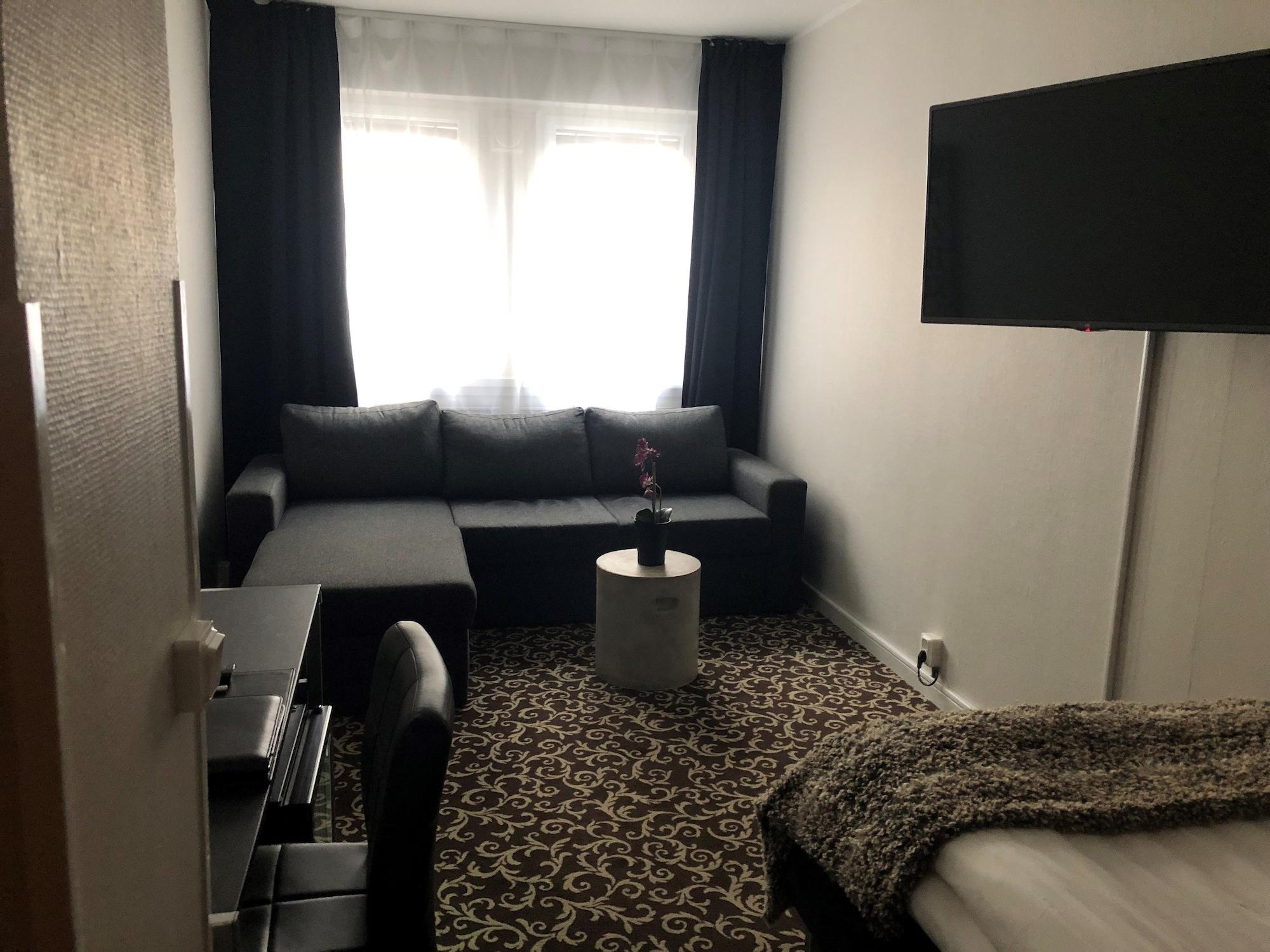 Hotel Sure By Western Algen 3*
